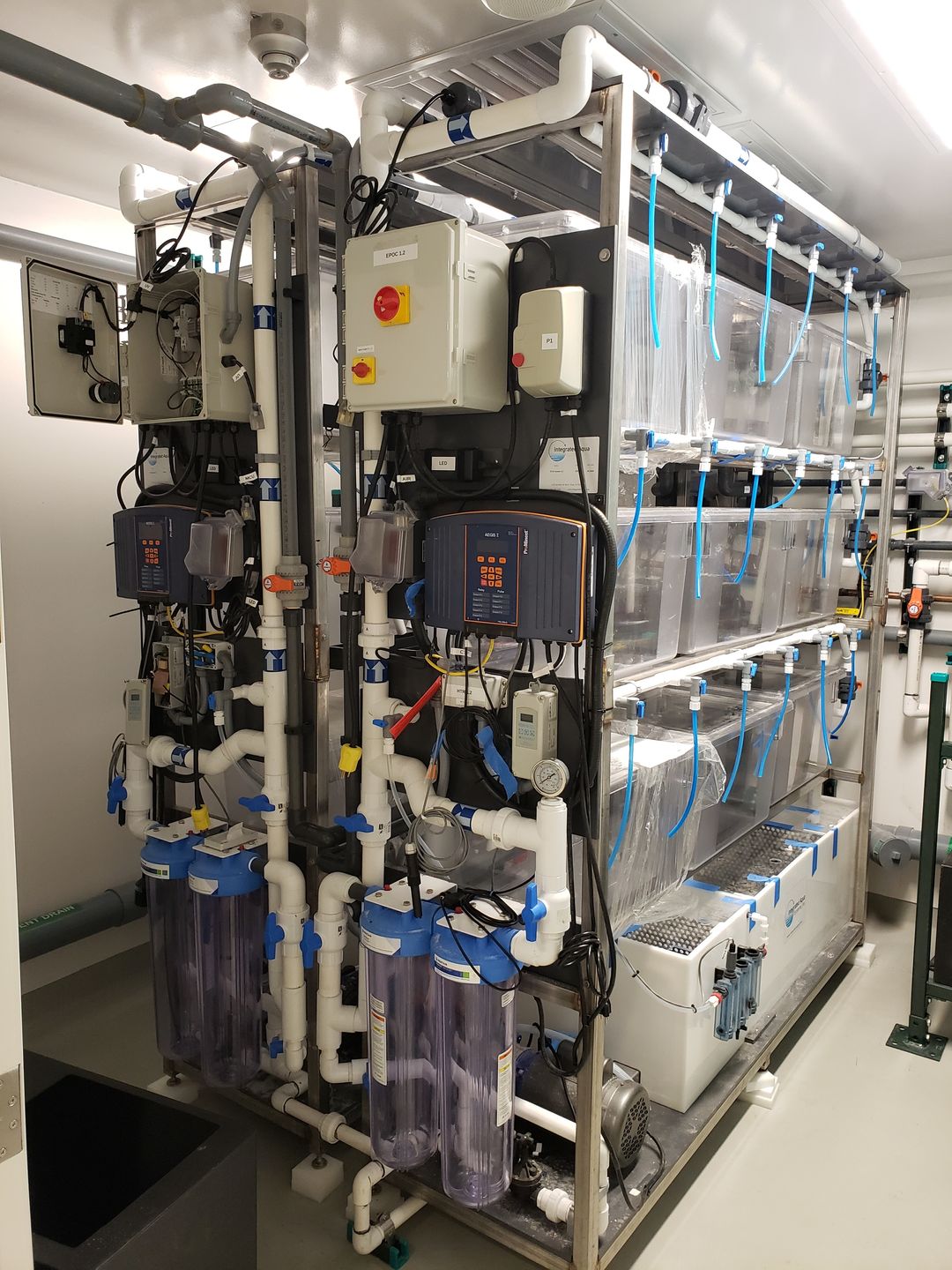 University of Waterloo Aquatic Threats Environmental Research Facility 6 University of Waterloo Aquatic Threats Environmental Research Facility 6